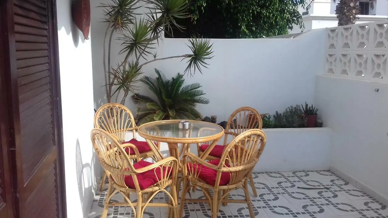 Apartamentos Playa Honda Mácher